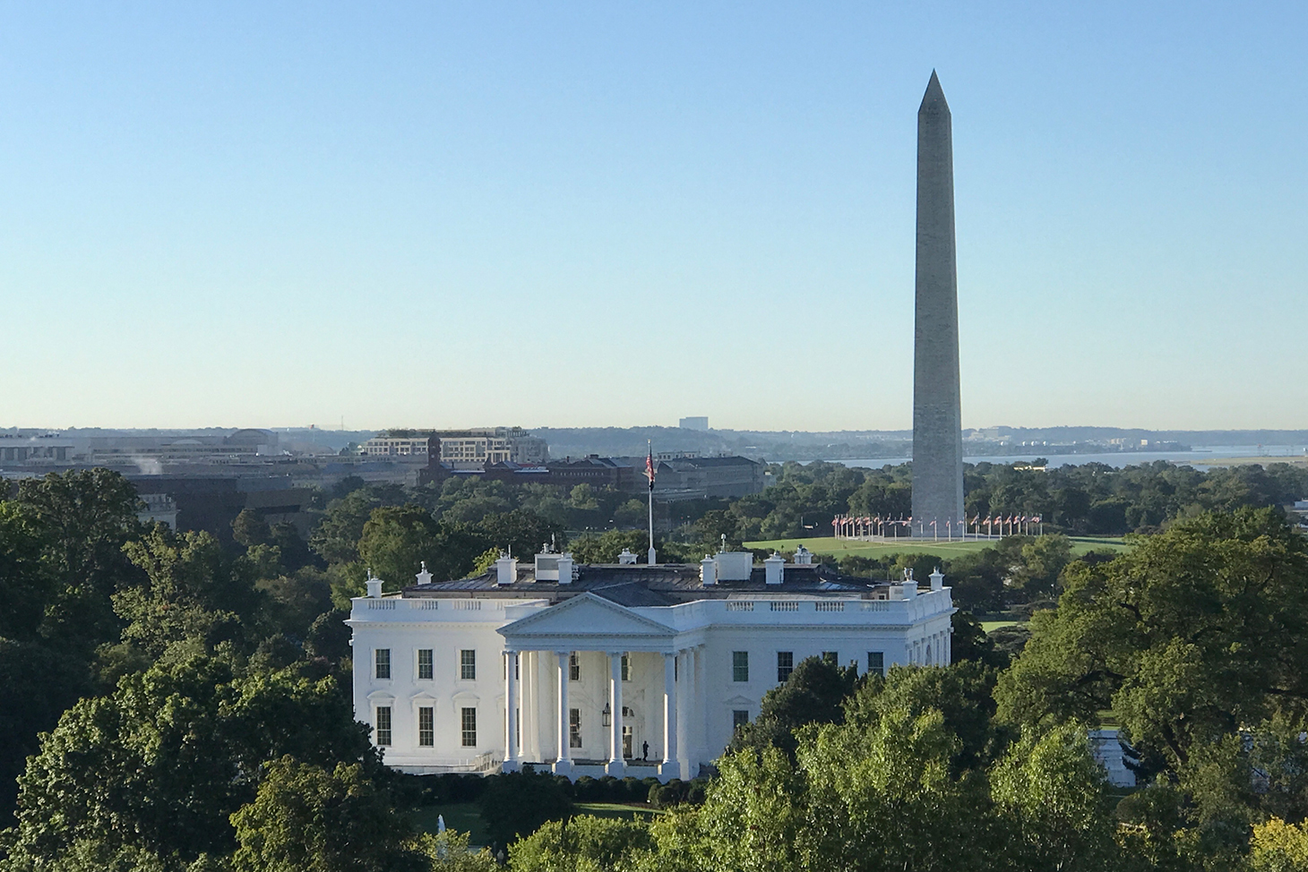white house daytime